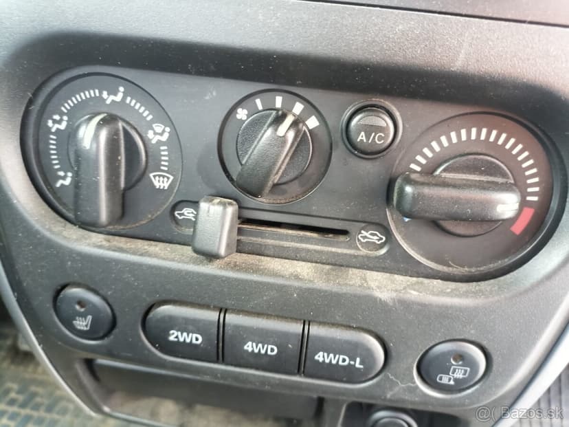 SUZUKI JIMNY — na predaj / aj na splatky