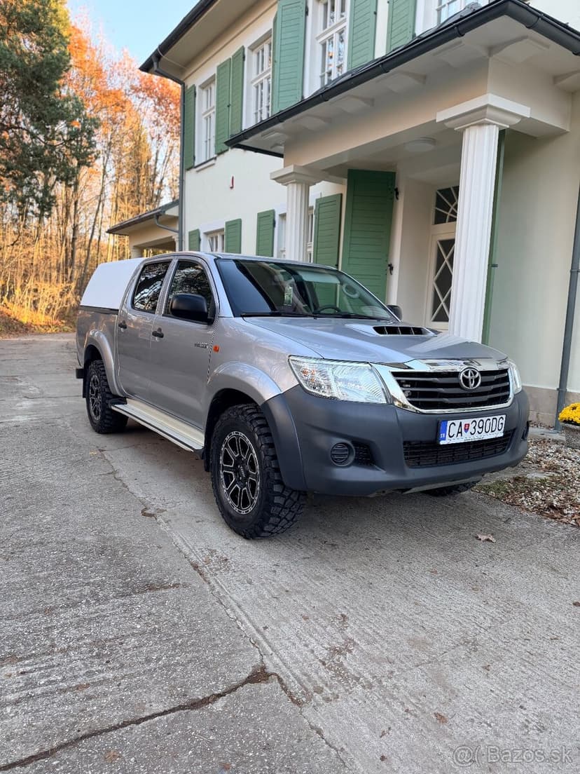 Toyota Hilux 2.5 D-4D 4×4/2015/Hardtop/ŤZ