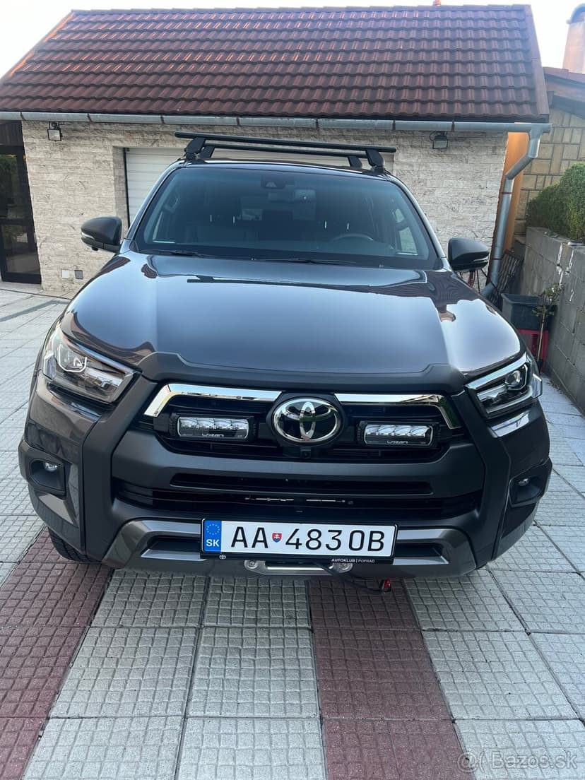 predam novu Toyota Hilux