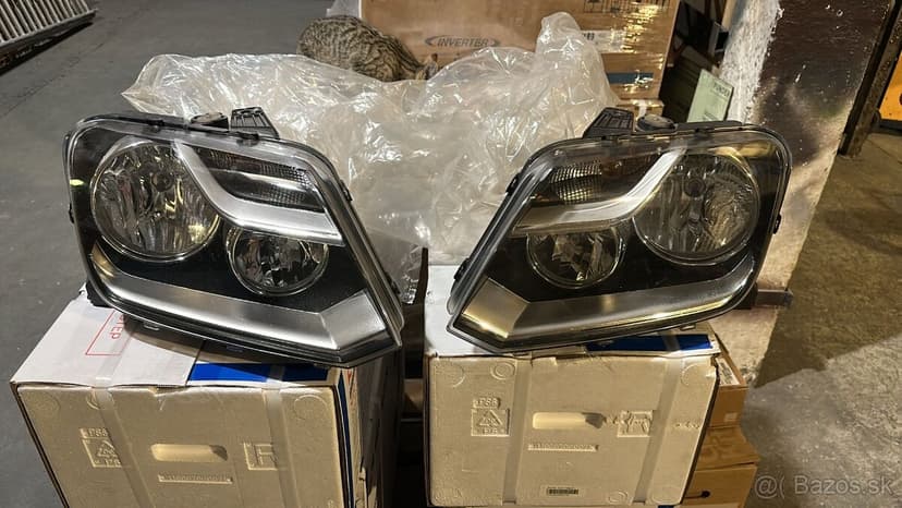 Predné svetlá vw amarok 2015