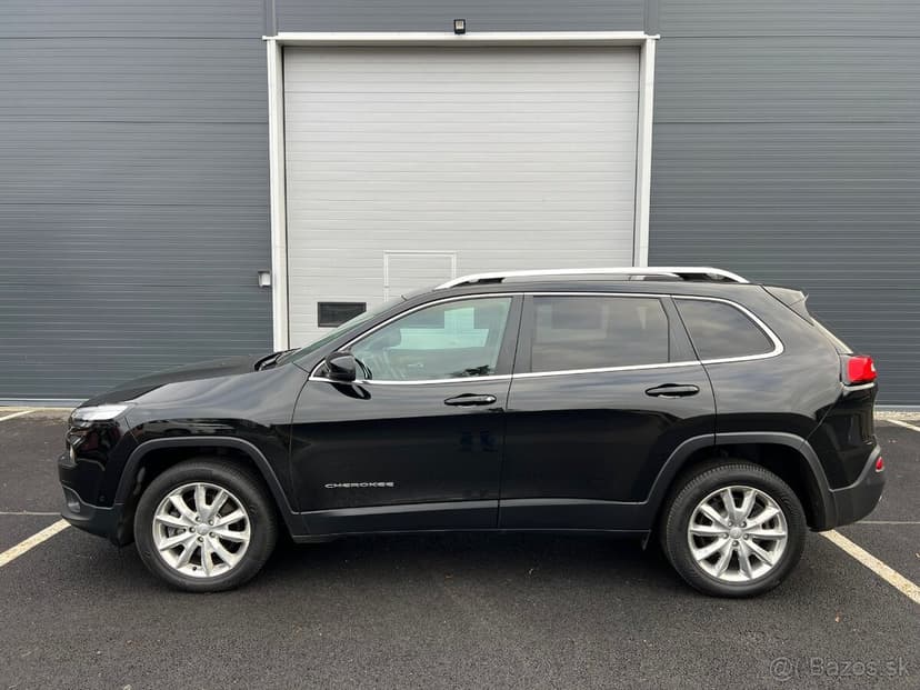 Jeep Cherokee 2.2 CRD 4x4, 88 000 km, ČR (Třinec)