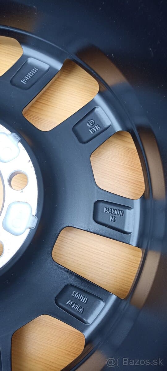 Kolesa Toyota Hilux R18