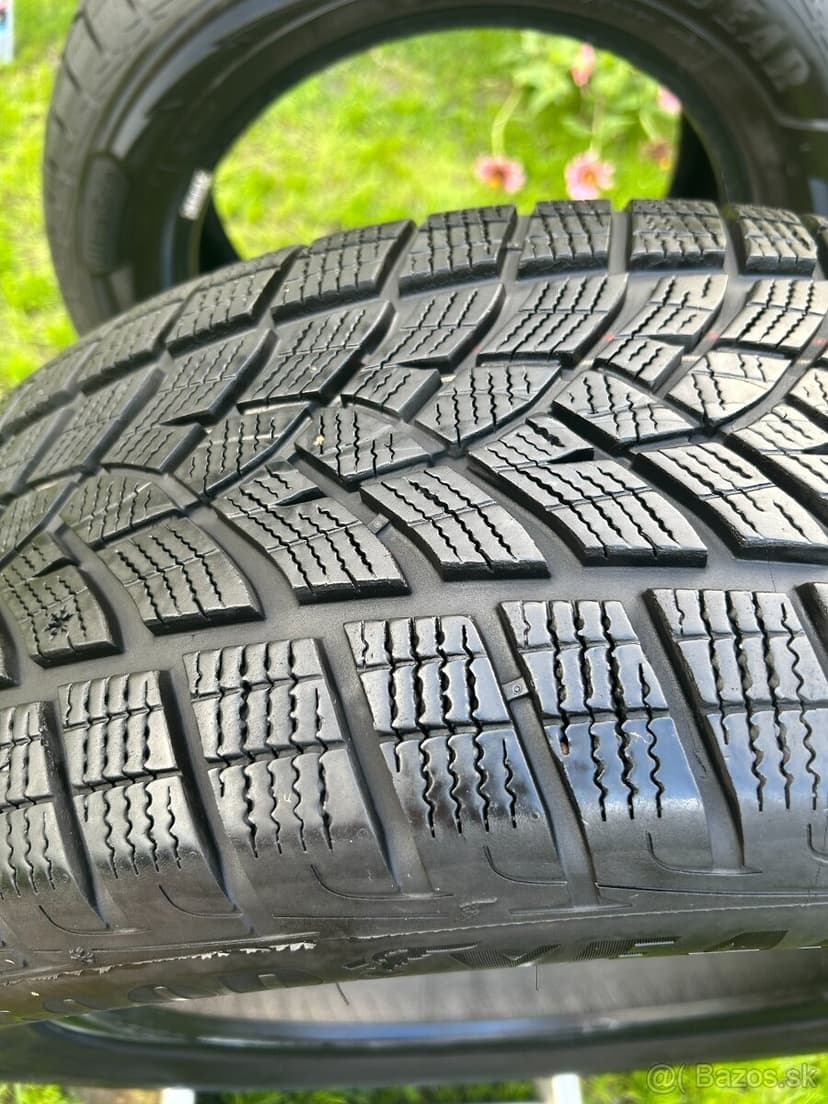 Goodyear Ultragrip Performance + SUV 235/55 R18 104H