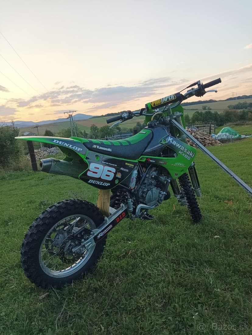 Predám Kawasaki kx85 2010