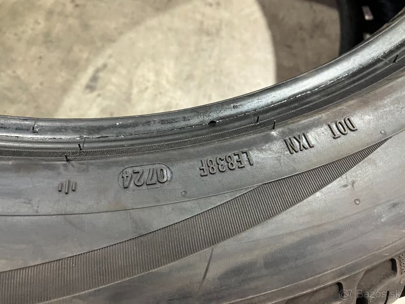 285/45 R22 - celoročné Pirelli Scorpion Zero All Season