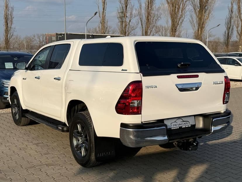 Toyota Hilux DC 2.4 I D-4D HARDTOP ACTIVE 4x4 110kw M6 4d.