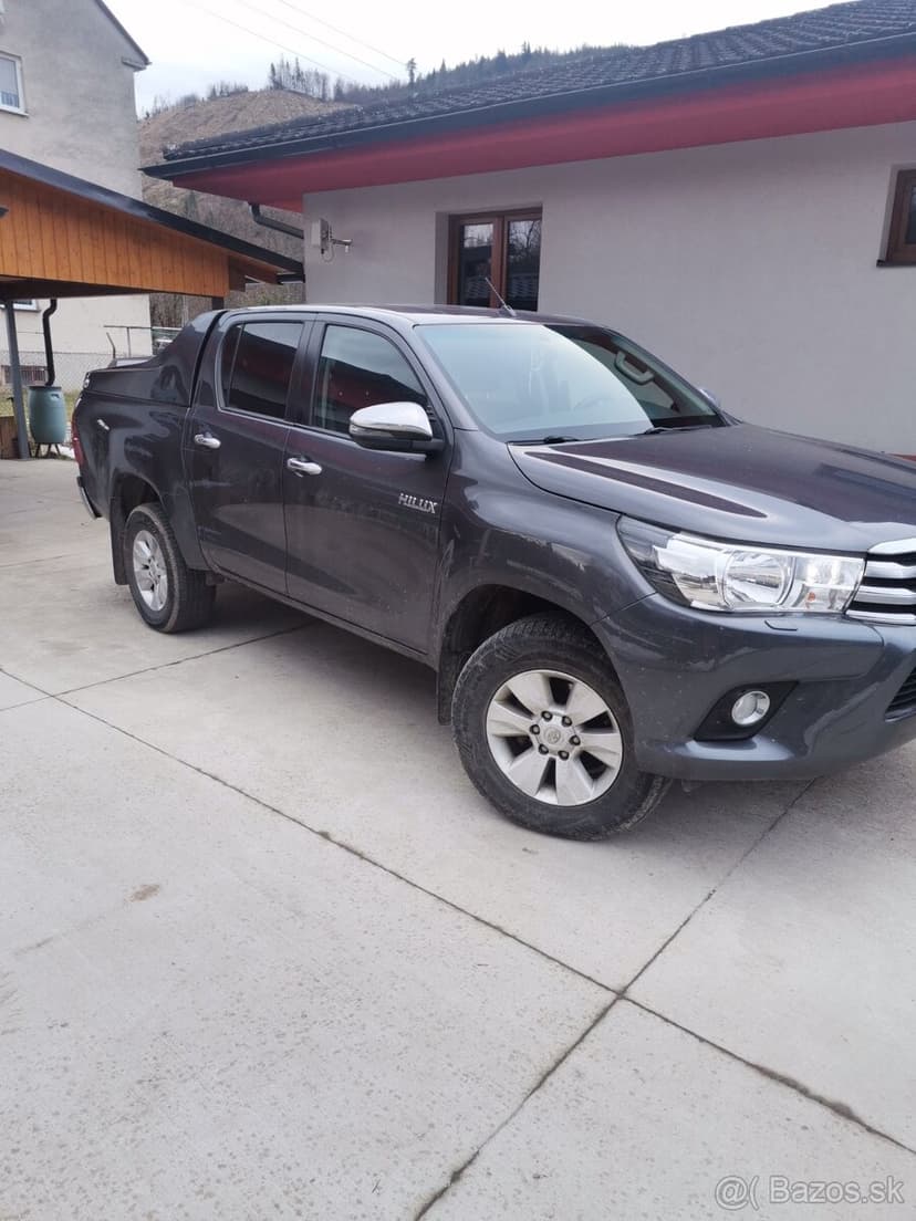 Toyota hilux 2.4
