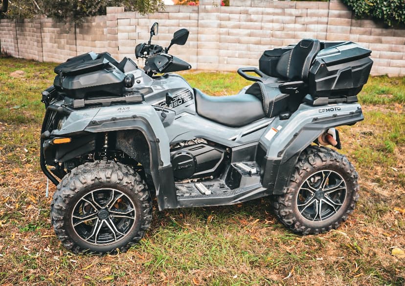CFMOTO 850XC + radlica na sneh,3x kufor, plachta, alarm...