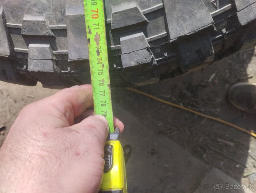 Predám terénne pneu 265/75R16