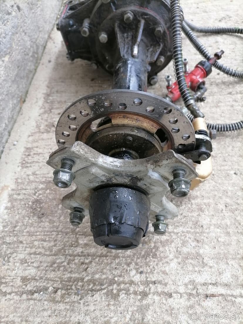 Predam zadnú nápravu na ATV