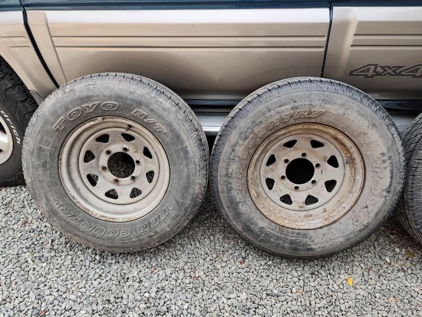 Kolesa Mangels 6x139,7 r15 , 235/75 r15