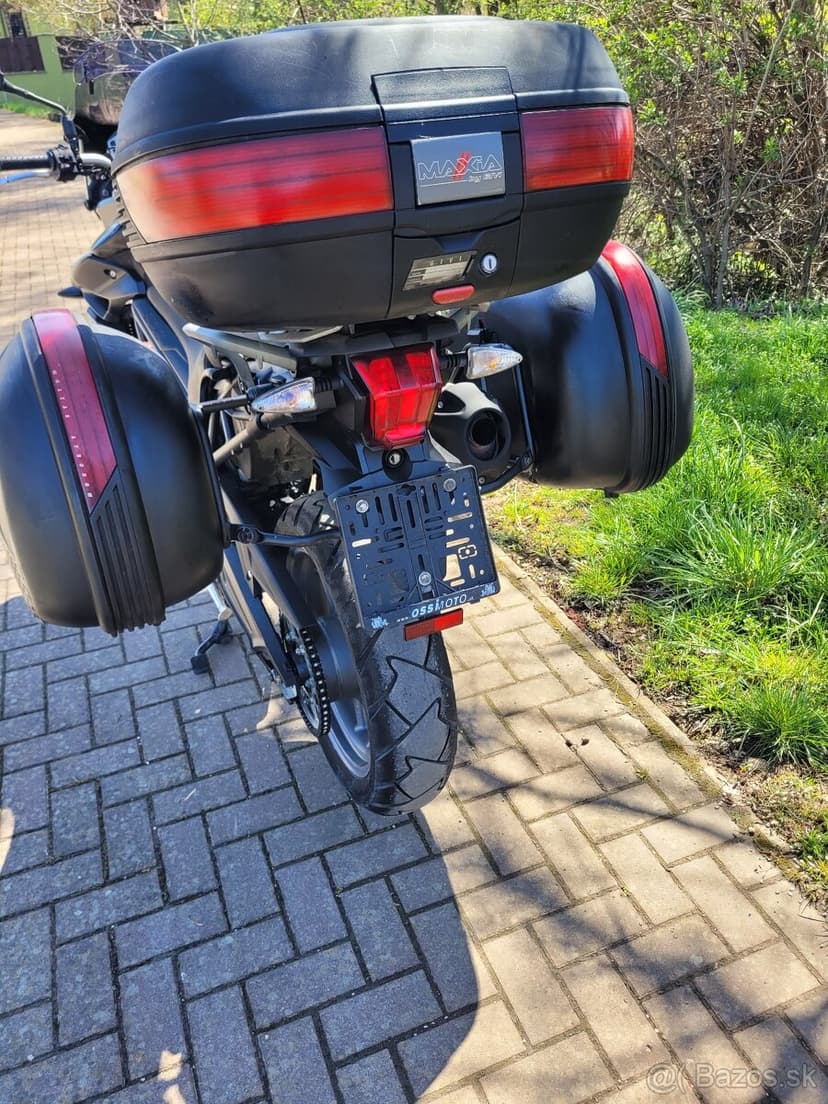 Triumph Tiger 800 XC cestovný paket, ABS