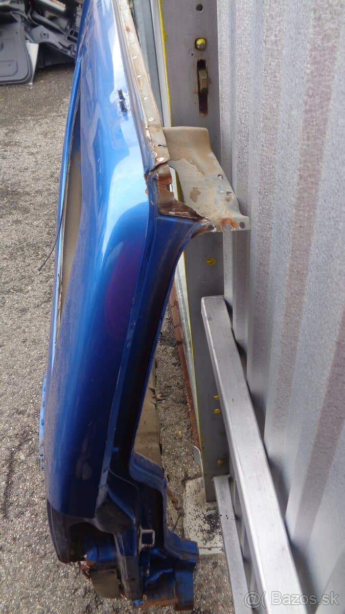 Suzuki Jimny časti karosérie + elektrická strecha