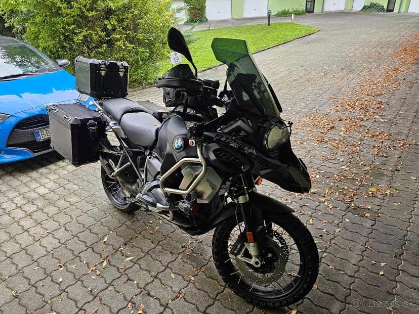 BMW 1250GS ADVENTURE TRIPLE BLACK EDITION