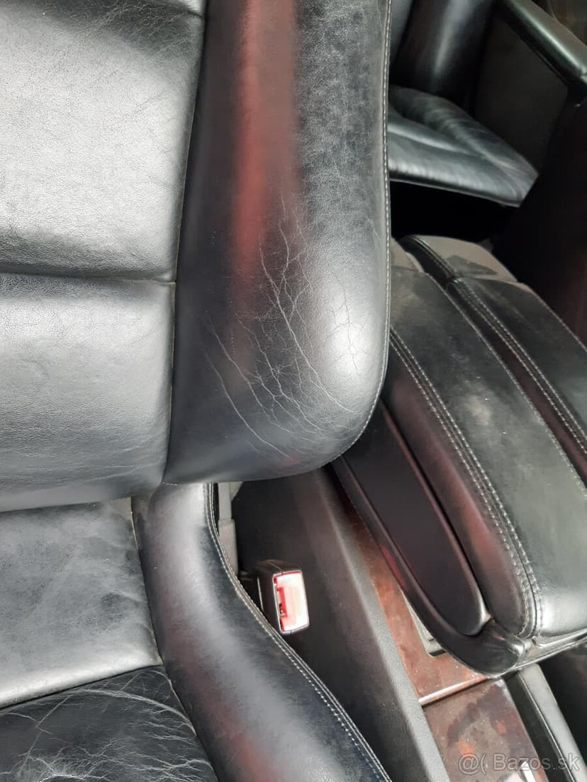 AUDI A8, S8 D2 - sedačky RECARO