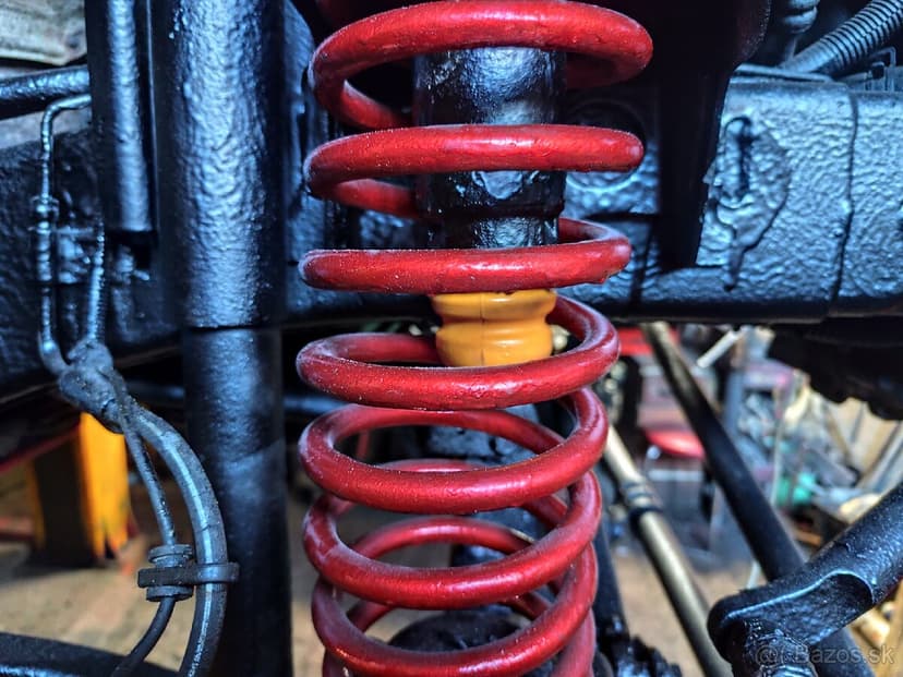 Dorazy pruženia Jeep Wrangler JK od 2008