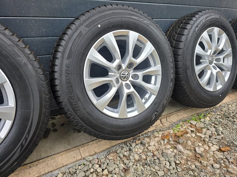 Nová Zimná Sada Volkswagen AMAROK 245/65 R17 Bridgestone