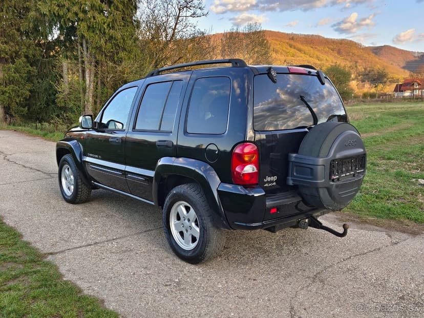 Jeep Cherokee 2.8 CRD • LIMITED • 110 KW • AUTOMAT