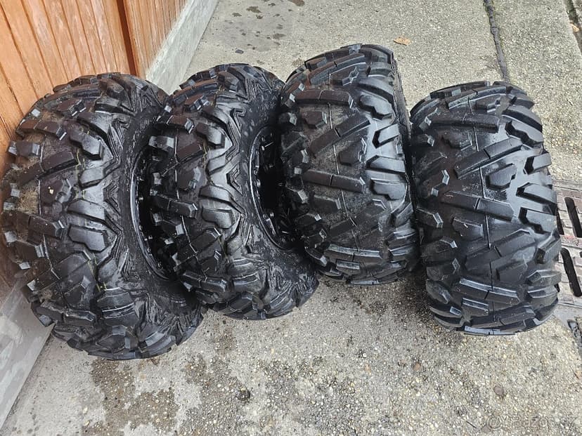 kolesá Can Am tvorkolka