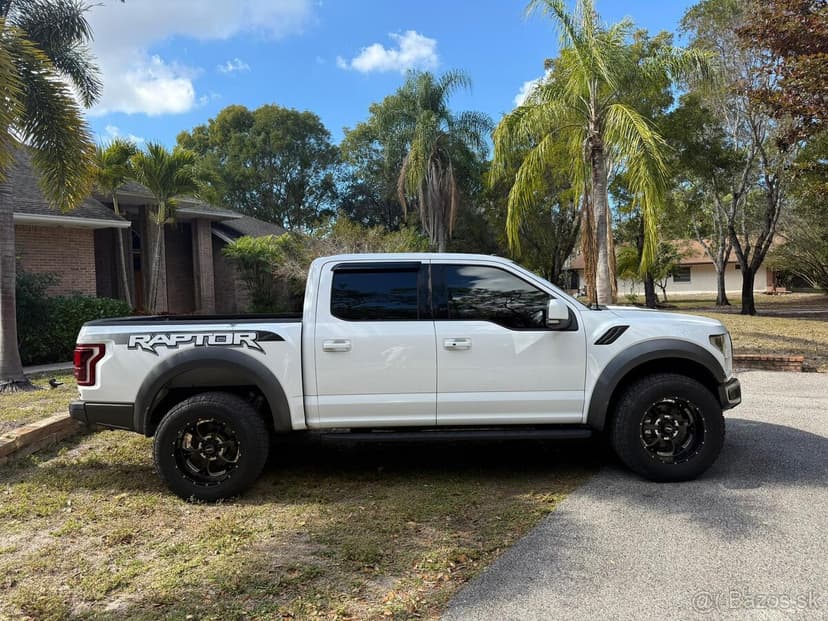Predám Ford F-150 Raptor