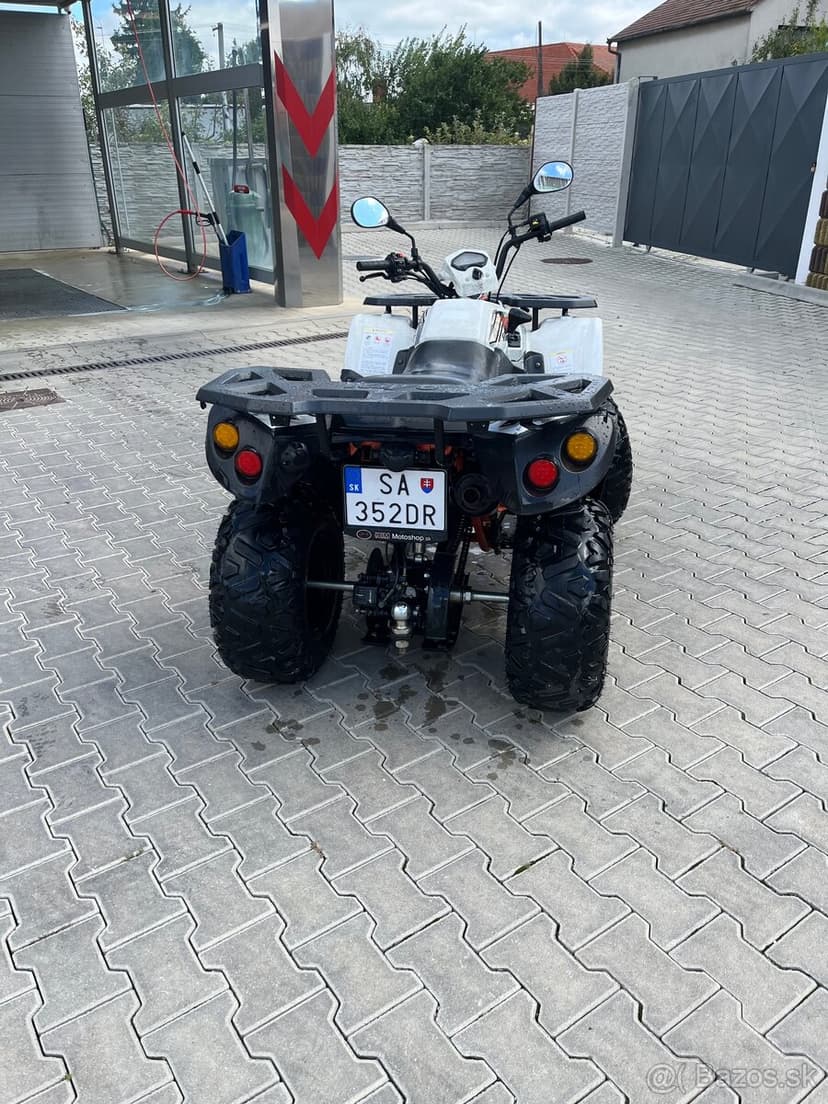 Kayo au200 štvorkolka