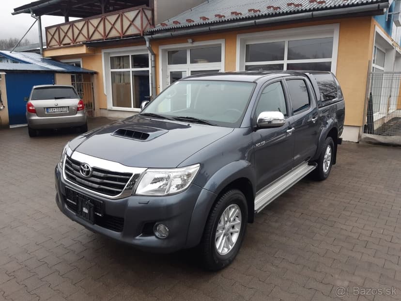 Toyota Hilux Double cab 3.0 I D-4D Sol 4x4 AT