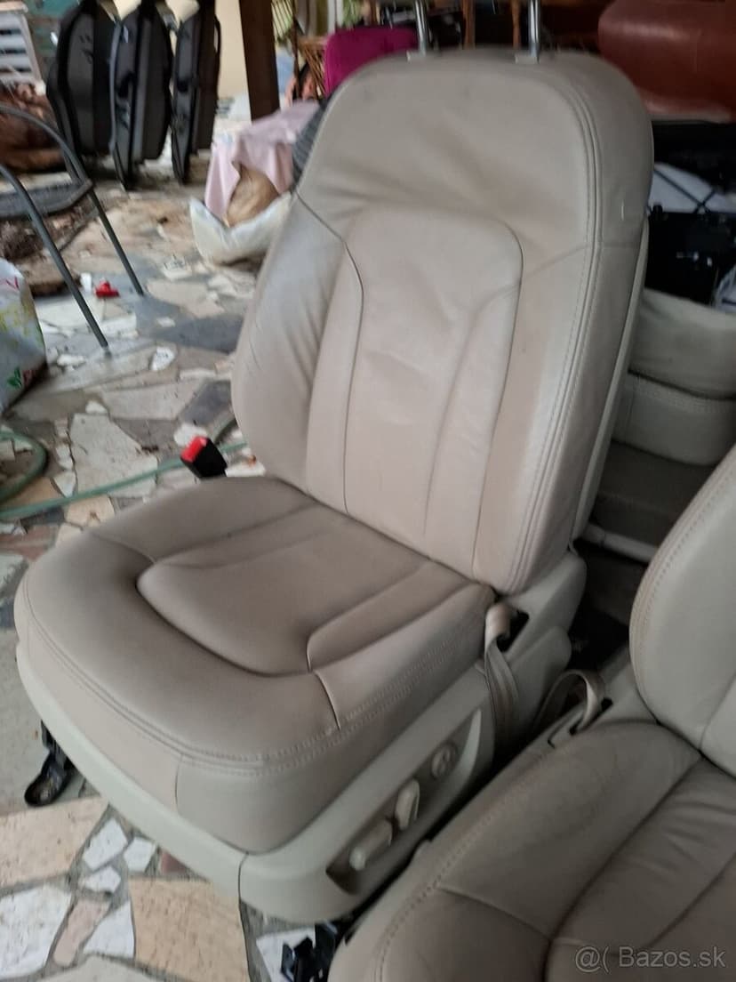Sedadlá Audi Q7