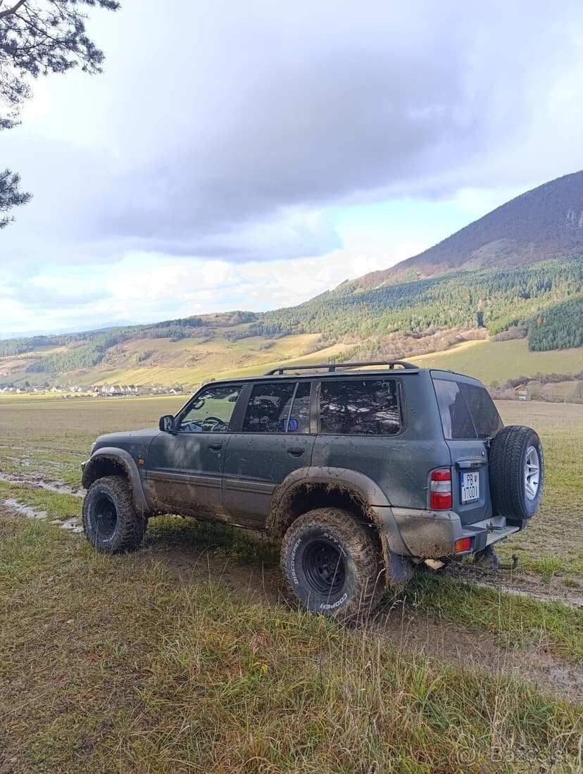 Predám Nissan patrol y61