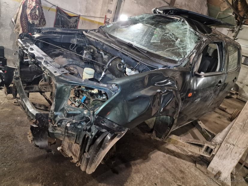 Rozpredam Isuzu D-max 2.5 120kw biturbo 2012