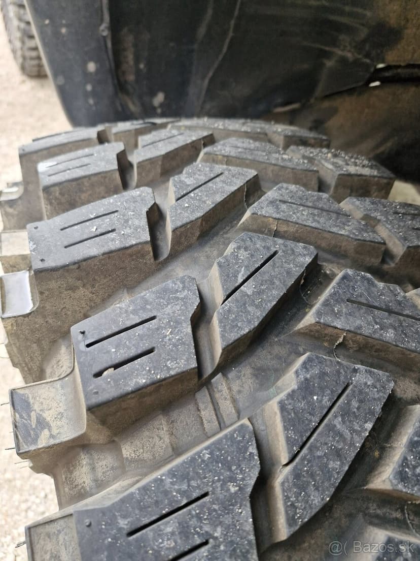 Maxxis trepador 37x12,5 r16