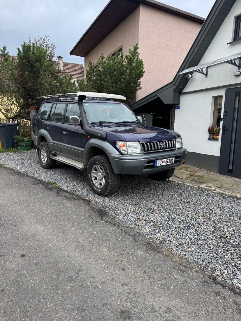 Toyota Land Cruiser 90