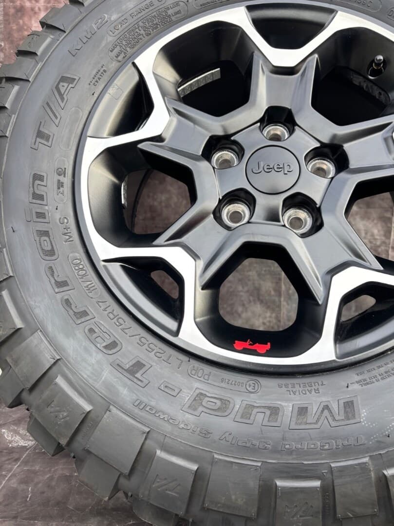 Originální alu kola Jeep 255/75/17