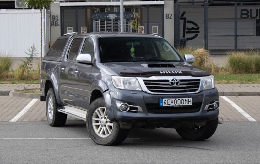 Toyota Hilux z roku 2014