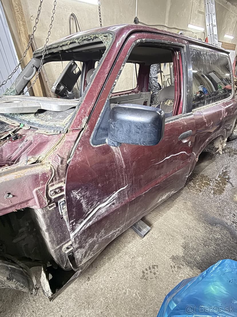 Rozpredam Nissan patrol y61 3dv. 3.0 116kw