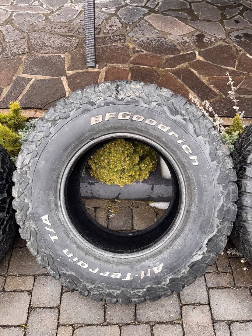 gumy BFgoodrich ALL-Terrain T/A