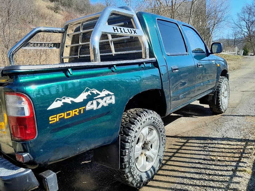 Toyota hilux