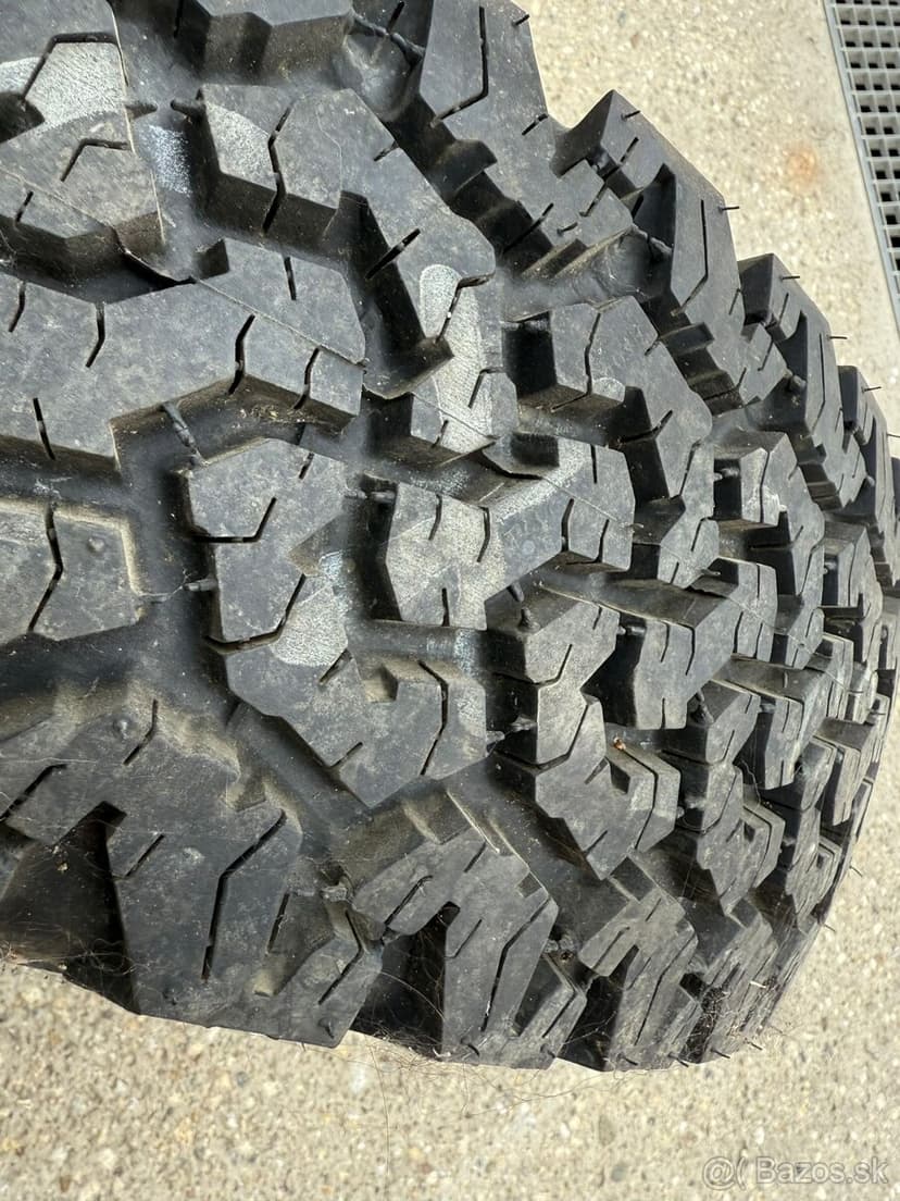 Pneu Goodrich 235/85 R16 + disk 6x139.7 16”6J