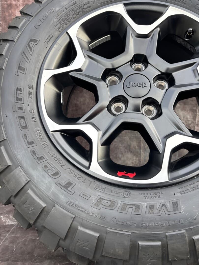 Originální alu kola Jeep 255/75/17