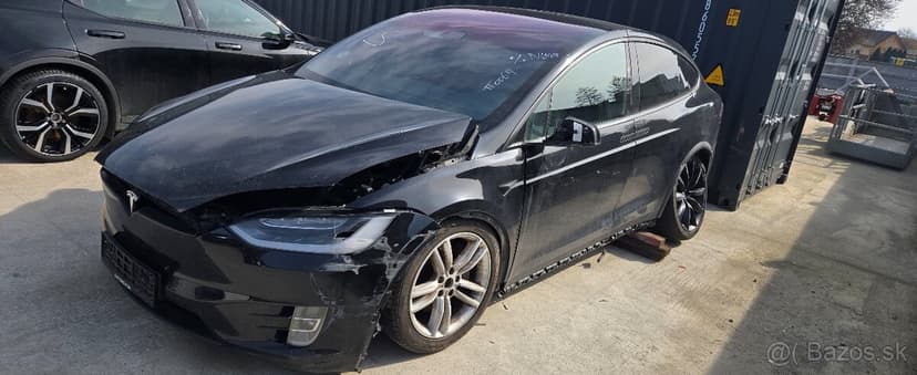 Tesla Model X 75D 2018