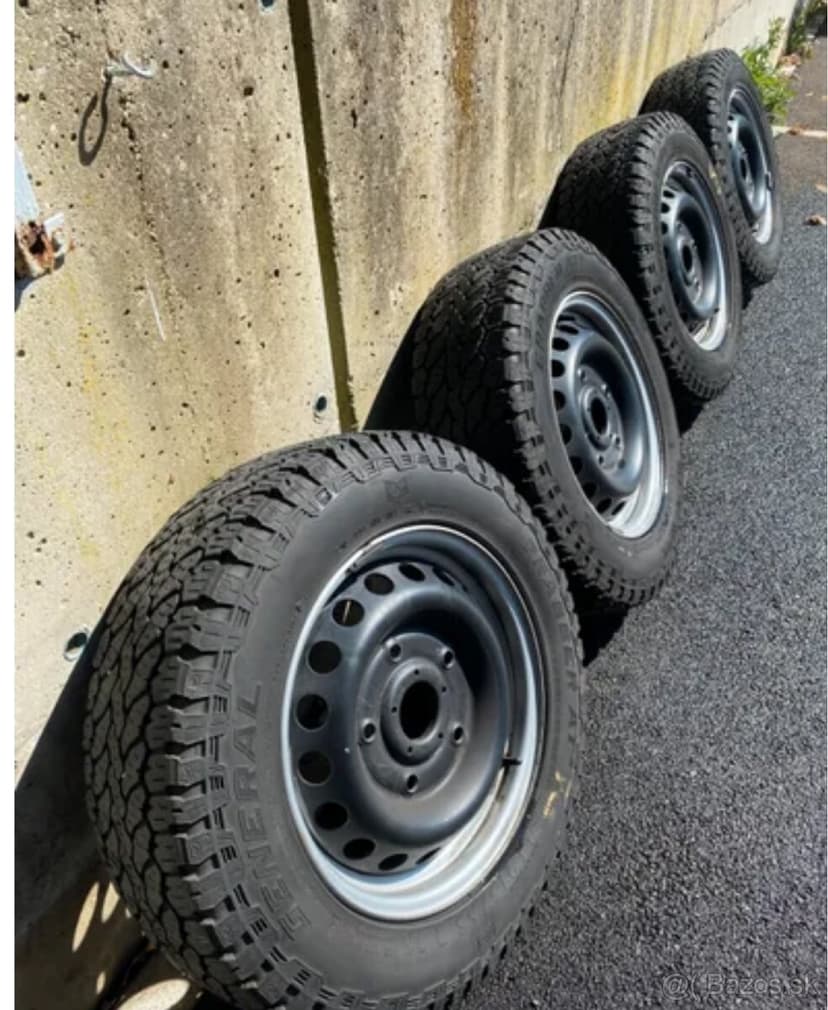 General Grabber AT3 215/70 r16