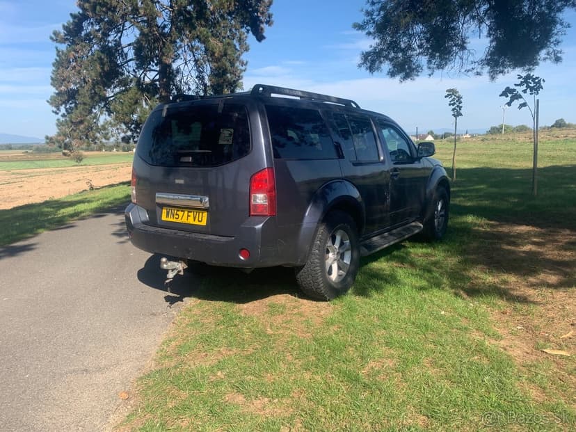 NISSAN PATHFINDER—2,5 Diesel-Rok.2008..DOVOZ GB-ANGLICKO-UK