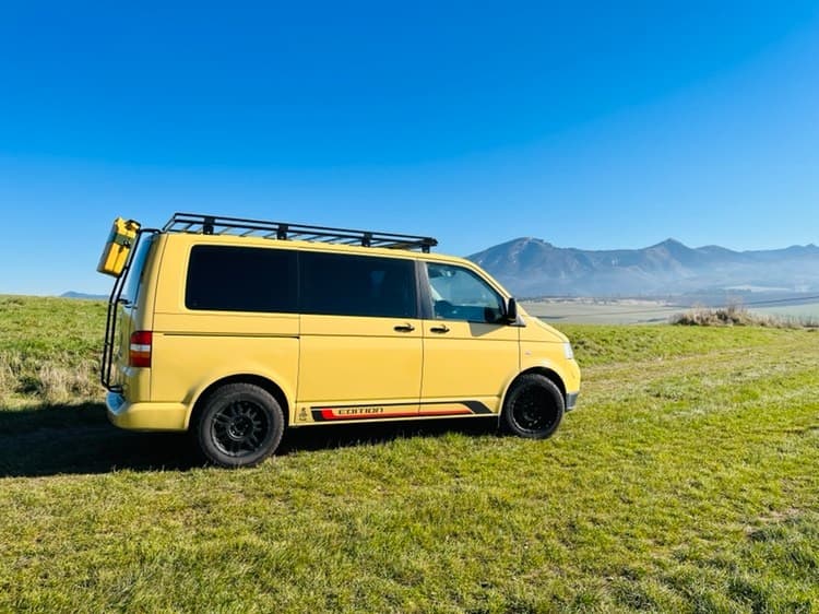 Multivan transporter Caravelle 4x4 Slovenské auto T5