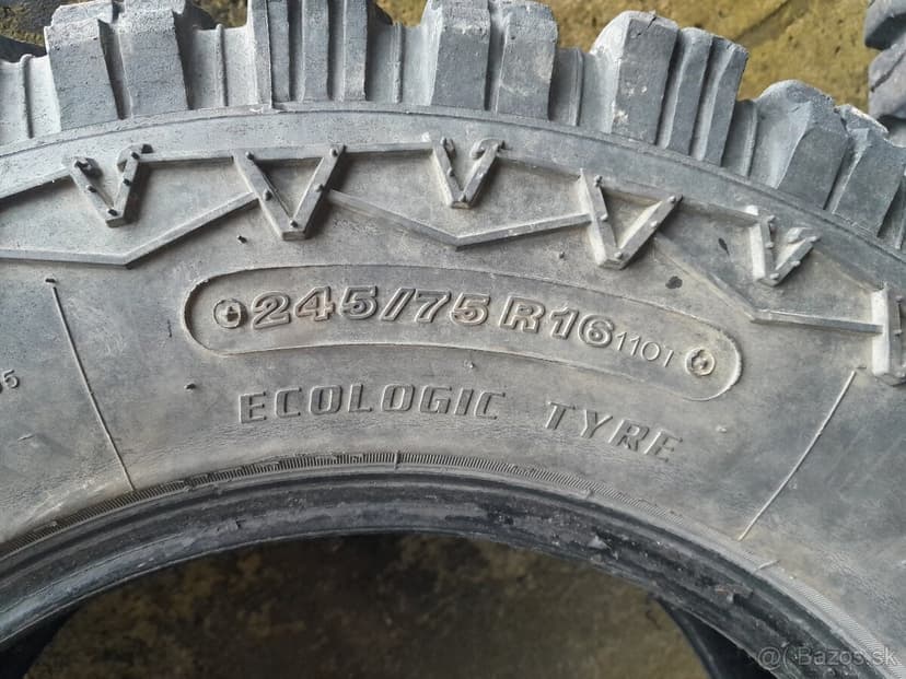 Offroad pneu gumy t3 do blata