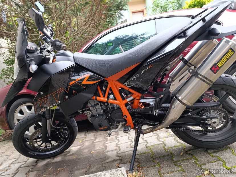 Iba 13.500km KTM 2011 690R supermoto akrapovic