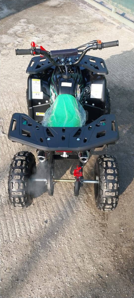 Detská benzínová štvorkolka 49cc