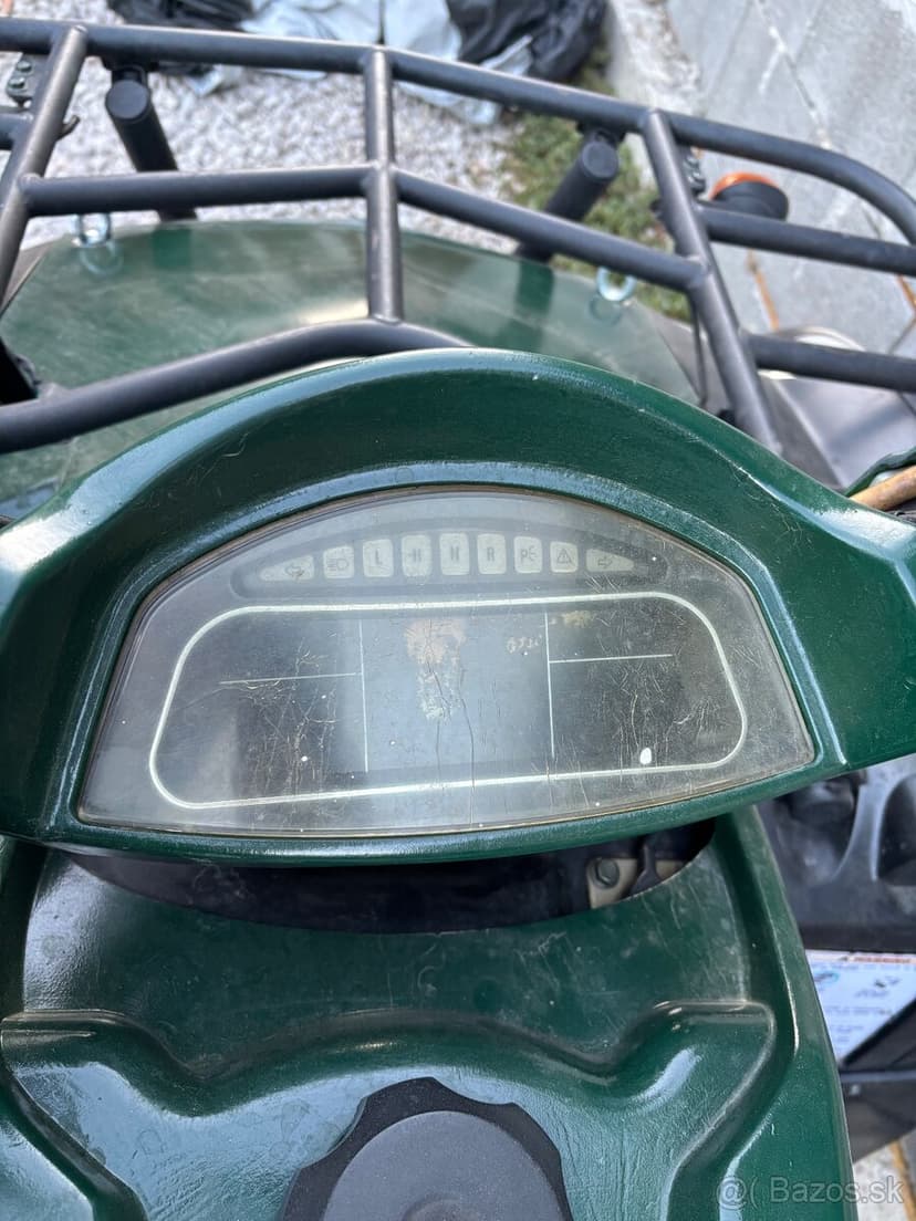 Predam štvorkolka  cf moto x6 625