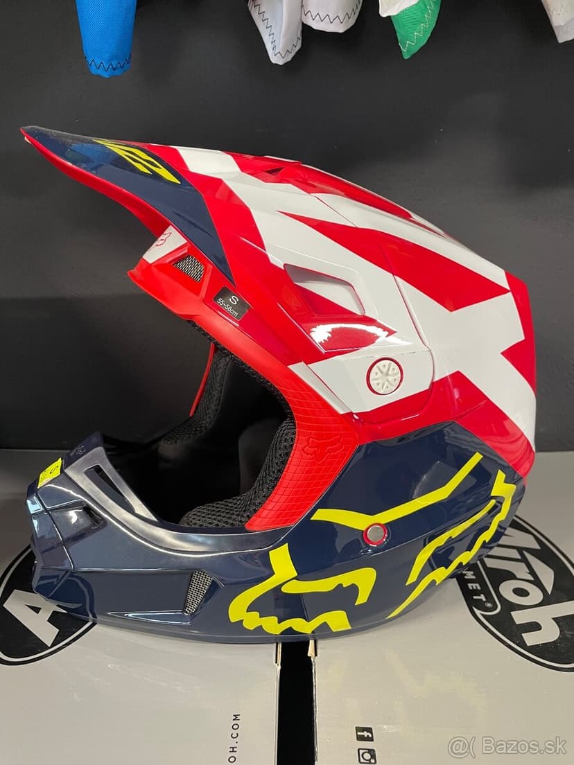 Mx prilba fox v2 nova