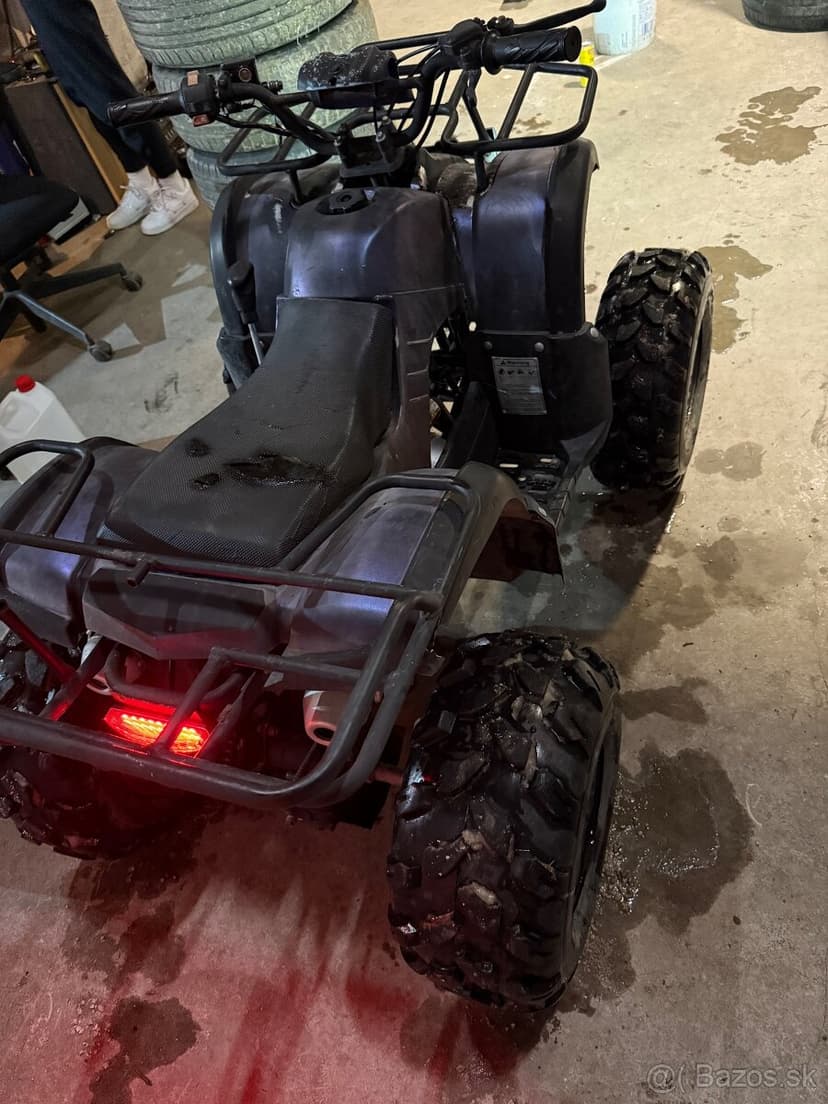 Atv štvorkolka hummer 110cc