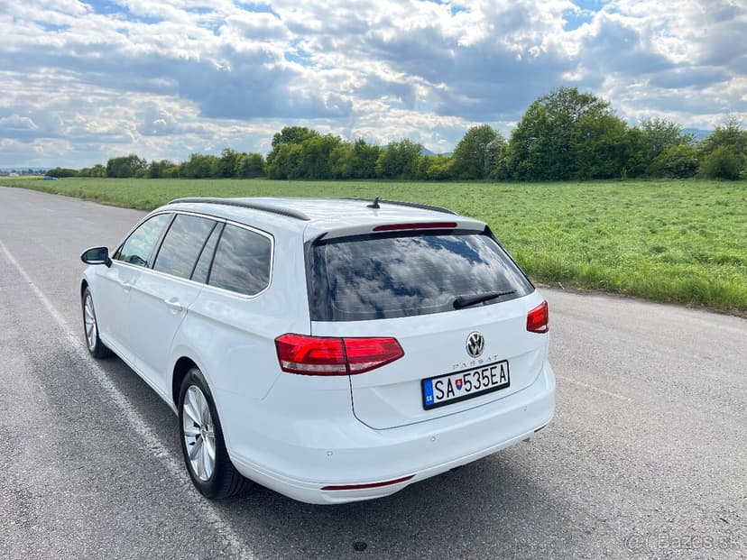 VW Passat 2.0TDI DSG 2019 - navi, nová STK a rozvody