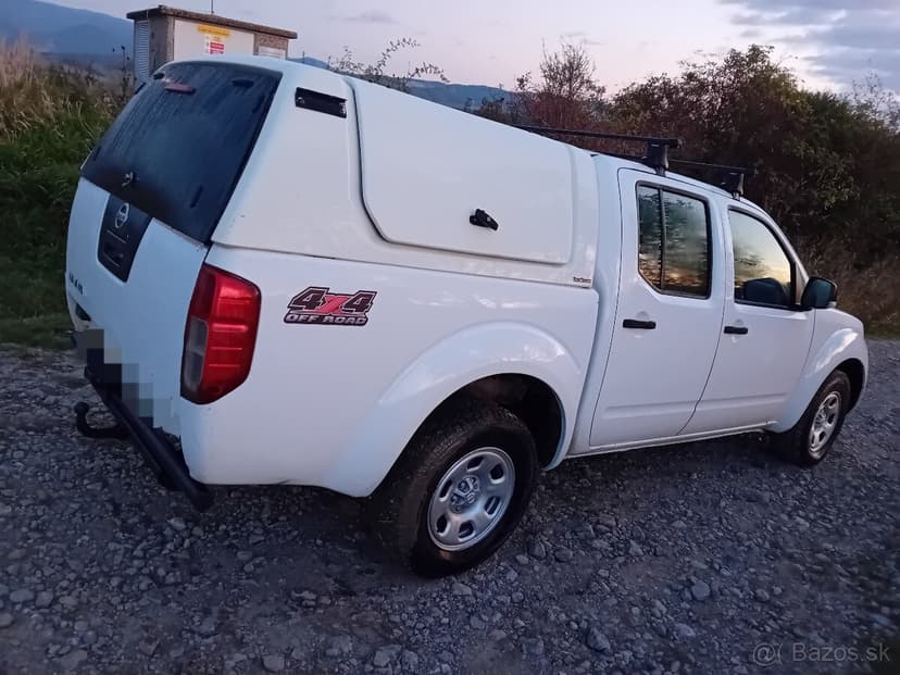 Predám Nissan Navara 4x4 2,5 dci DPH nová STK